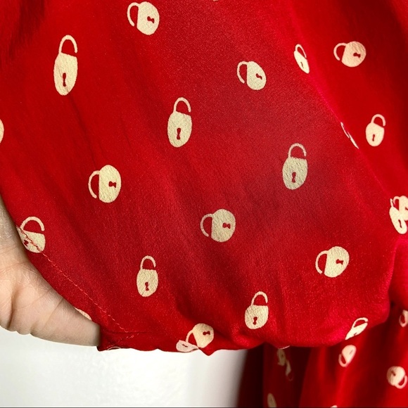 Petticoat Alley 100% Silk Cherry Red Lock Print Blouse - Picture 12 of 14